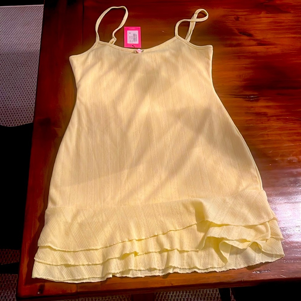 Edikted yellow dress- size medium Worn Once (no tags)